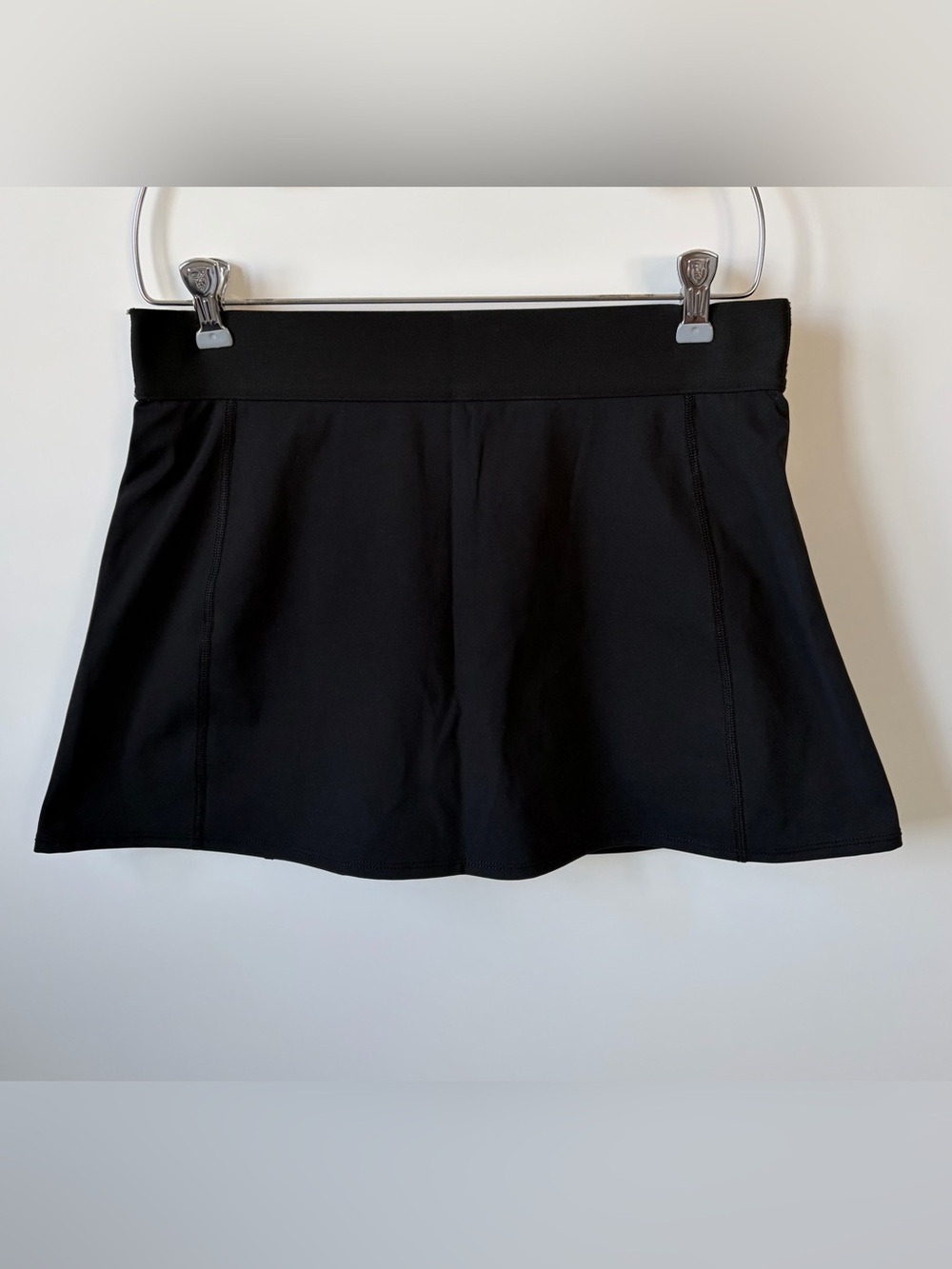 Aritzia TNA Active Mini Skirt NWOT